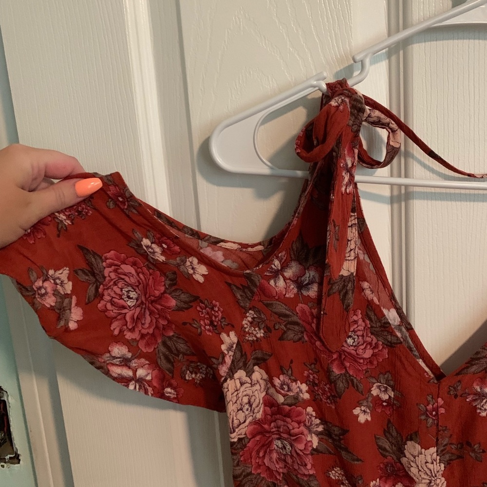 NWT AE Floral Cold Shoulder Romper - Picture 5 of 8